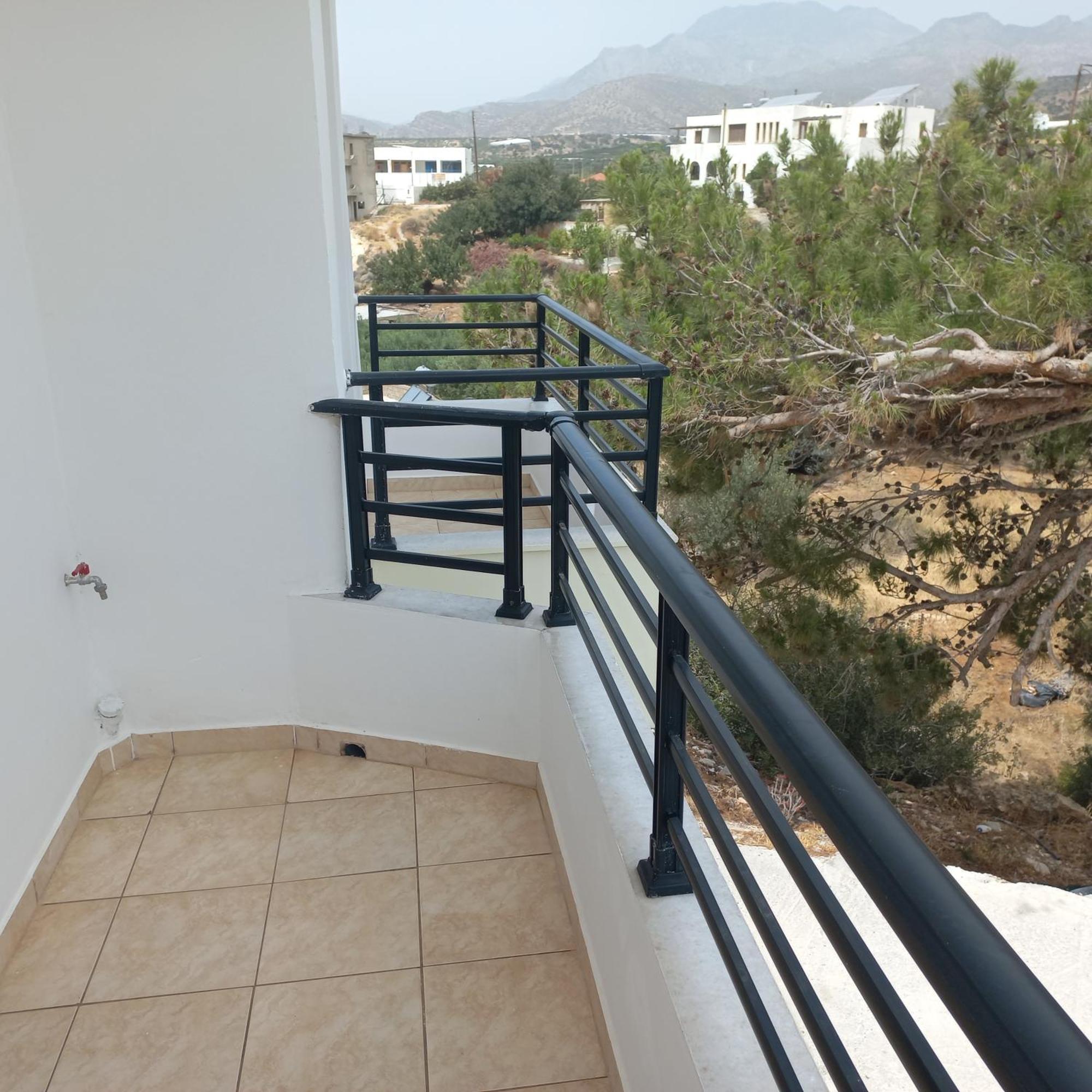 公寓 Central Rooms Makrýgialos
